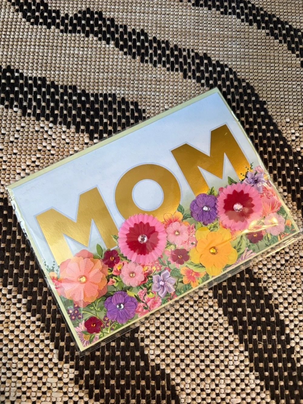 🆕Papyrus “Mom” 3D Bejeweled Flowers Mother’s Day Greeting Card